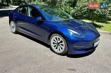 Седан Tesla Model 3 2021 в Киеве