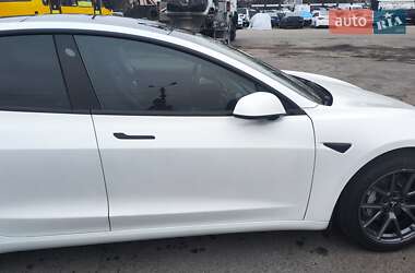 Седан Tesla Model 3 2020 в 