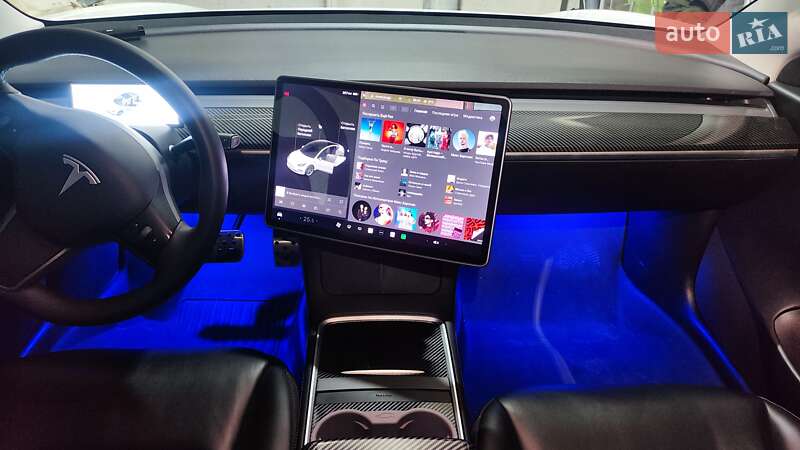 Седан Tesla Model 3 2020 в Одессе