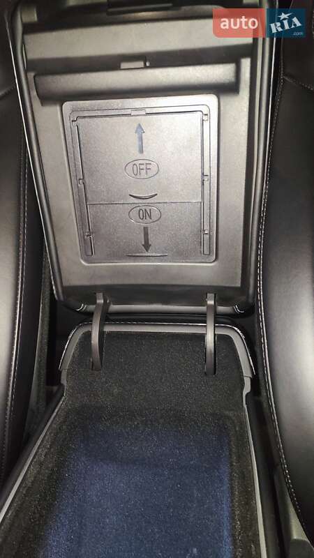 Седан Tesla Model 3 2020 в Одессе