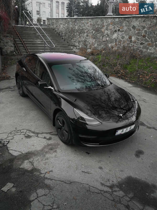Tesla Model 3 2019