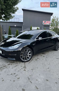 Tesla Model 3 2019