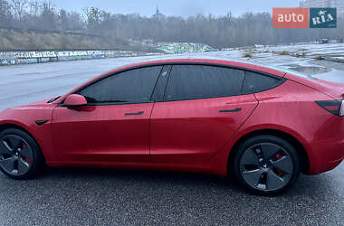 Седан Tesla Model 3 2023 в Києві