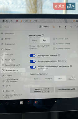 Седан Tesla Model 3 2021 в 