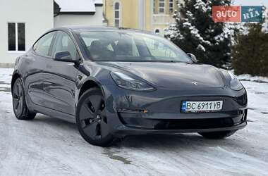 Седан Tesla Model 3 2023 в Львові