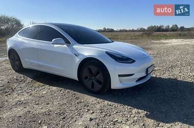 Седан Tesla Model 3 2019 в 