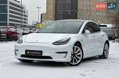 Седан Tesla Model 3 2018 в Києві