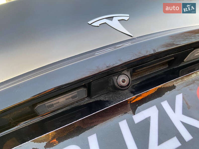 Седан Tesla Model 3 2018 в Коломые
