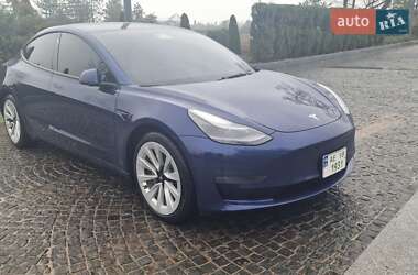 Седан Tesla Model 3 2022 в Днепре