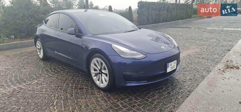Седан Tesla Model 3 2022 в Дніпрі