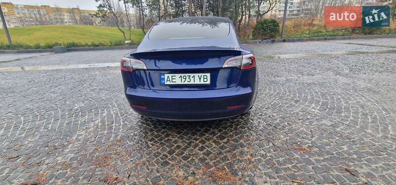 Седан Tesla Model 3 2022 в Дніпрі