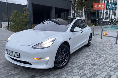 Седан Tesla Model 3 2019 в Вінниці