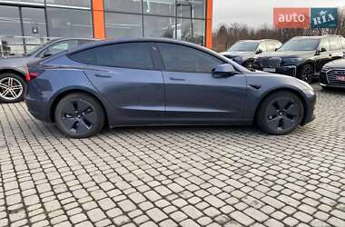 Седан Tesla Model 3 2021 в Львові