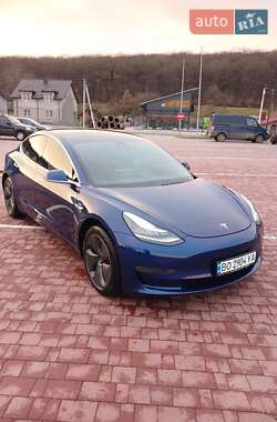 Седан Tesla Model 3 2019 в Теребовлі