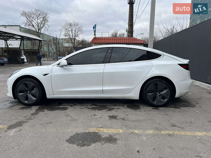 Седан Tesla Model 3 2019 в Днепре