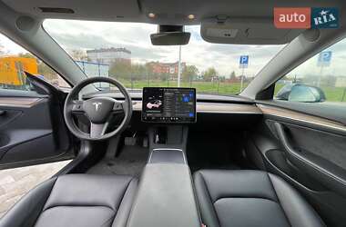 Седан Tesla Model 3 2021 в Львове