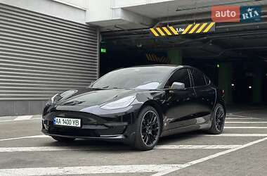 Седан Tesla Model 3 2018 в Киеве