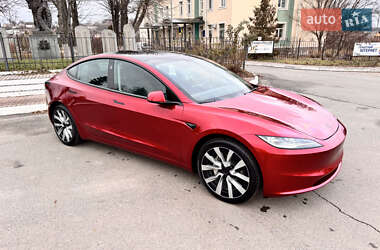 Седан Tesla Model 3 2024 в Киеве