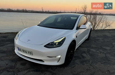 Седан Tesla Model 3 2020 в Дніпрі