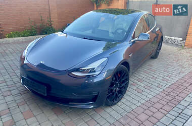 Седан Tesla Model 3 2018 в 