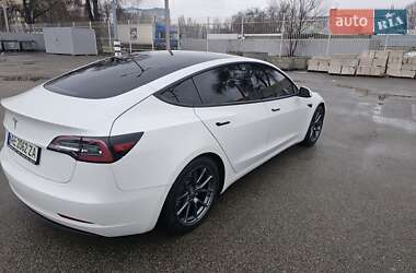 Седан Tesla Model 3 2021 в Дніпрі