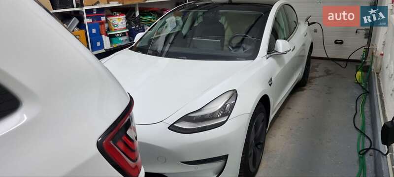 Седан Tesla Model 3 2019 в Хмельницком фото 12 Седан Tesla Model 3 2019 в Хмельницком