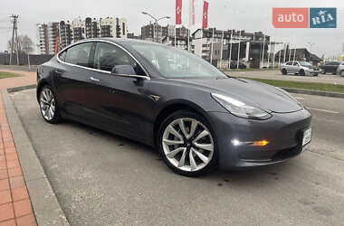 Седан Tesla Model 3 2018 в Києві