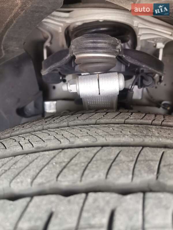 Седан Tesla Model 3 2023 в Виннице фото 21 Седан Tesla Model 3 2023 в Виннице