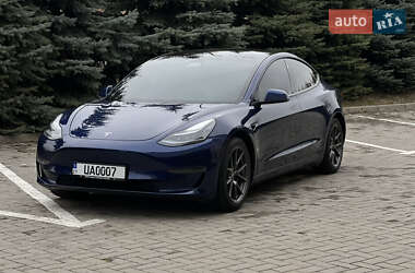 Седан Tesla Model 3 2021 в Харкові