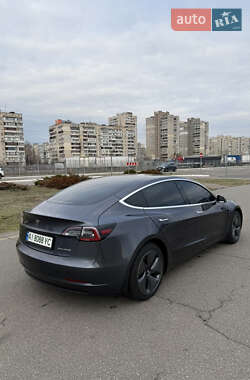 Седан Tesla Model 3 2019 в Киеве