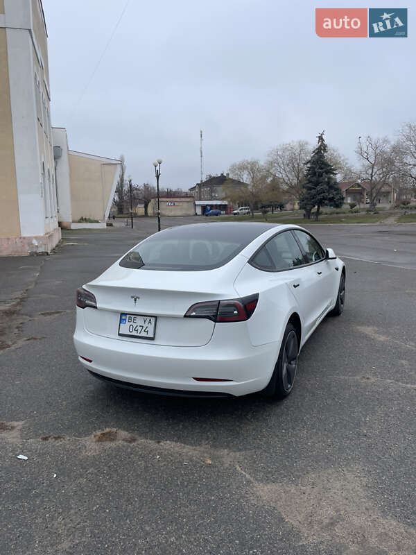Седан Tesla Model 3 2022 в Вознесенске