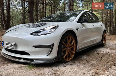 Седан Tesla Model 3 2019 в Ірпені