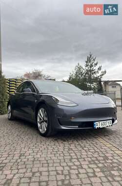 Tesla Model 3 2018