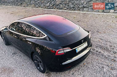Седан Tesla Model 3 2018 в 