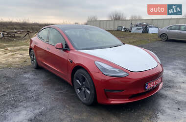 Tesla Model 3 2022