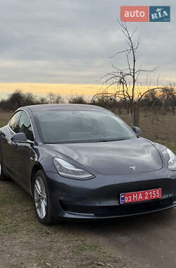 Седан Tesla Model 3 2019 в Луцке