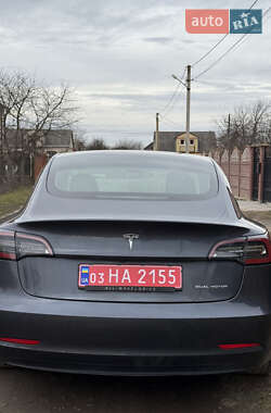 Седан Tesla Model 3 2019 в Луцке