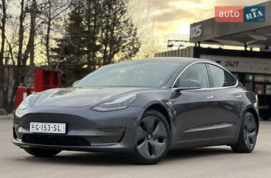 Седан Tesla Model 3 2019 в Тернополі