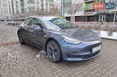 Седан Tesla Model 3 2019 в Івано-Франківську