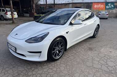 Tesla Model 3 2021