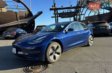 Седан Tesla Model 3 2018 в Одесі