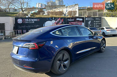 Седан Tesla Model 3 2018 в Одесі