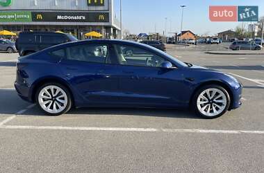 Седан Tesla Model 3 2022 в Києві