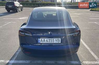 Седан Tesla Model 3 2022 в Києві