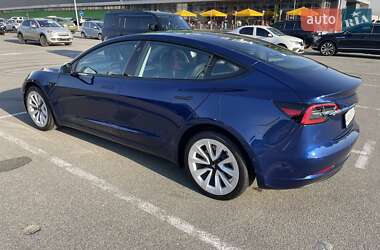 Седан Tesla Model 3 2022 в Києві