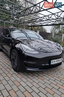 Седан Tesla Model 3 2018 в Житомирі