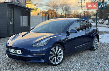 Седан Tesla Model 3 2018 в 
