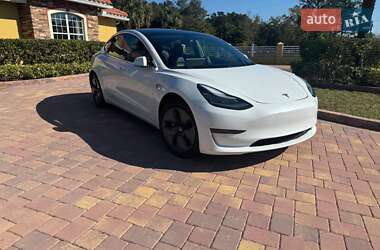 Tesla Model 3 2020