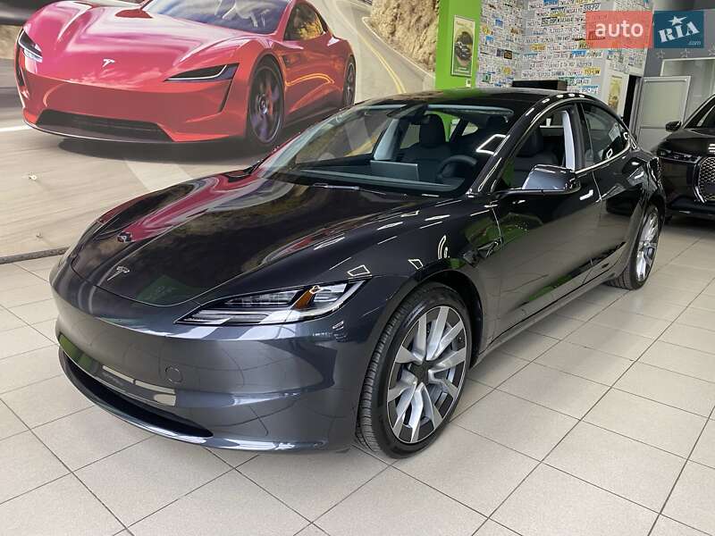 Седан Tesla Model 3 2024 в Киеве