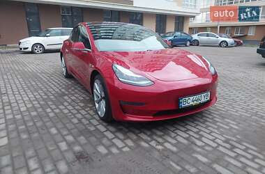 Седан Tesla Model 3 2018 в Львові